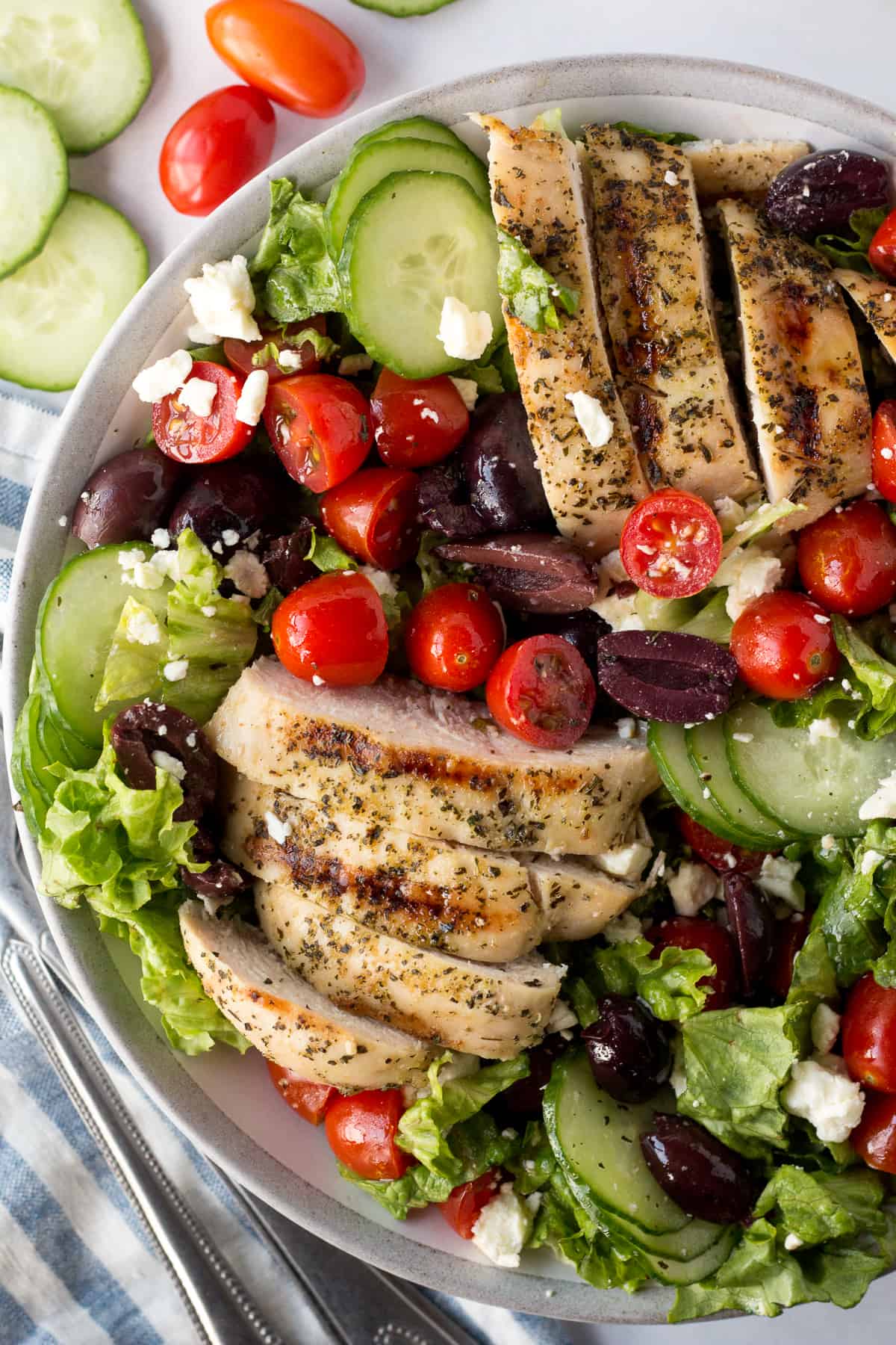 Greek Salad with Grilled Chicken | Hot Pan Kitchen